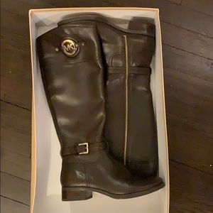 Authentic Michael kors riding boots 6.5